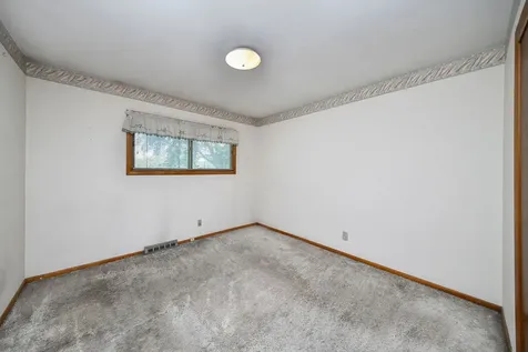 1251 Trillium Court Batavia IL 60510
