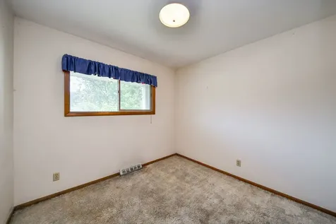 1251 Trillium Court Batavia IL 60510