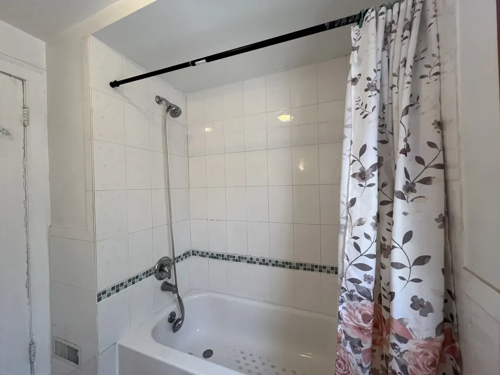 3656 South Seeley Avenue Chicago IL 60609