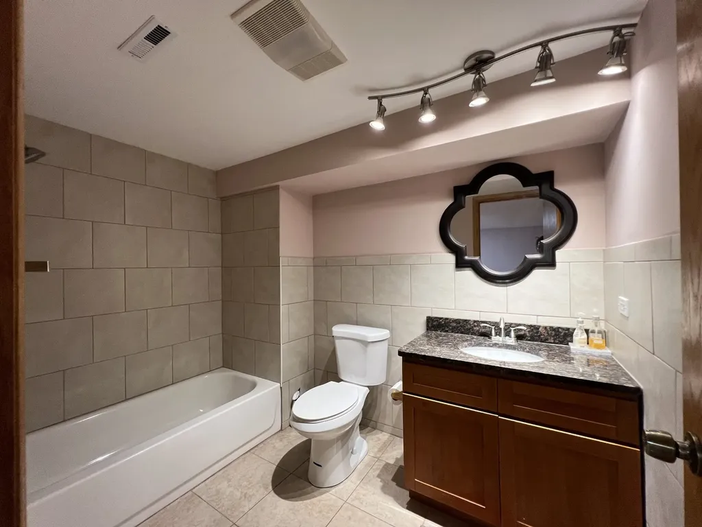 3656 South Seeley Avenue Chicago IL 60609