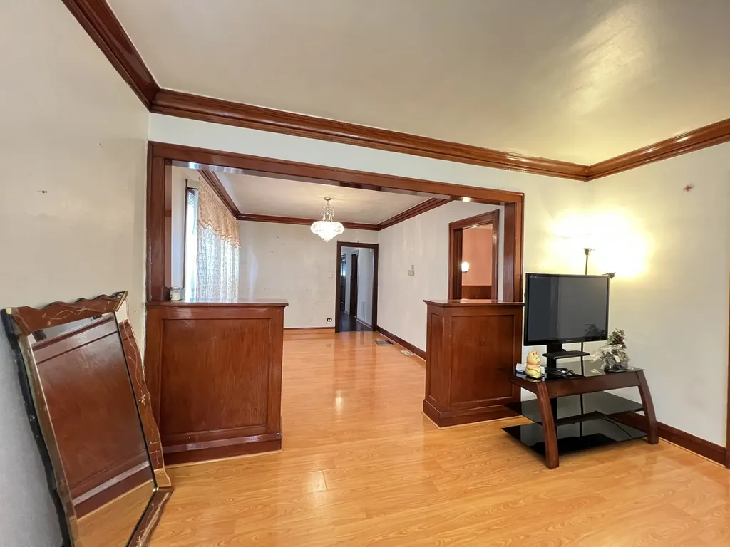 3656 South Seeley Avenue Chicago IL 60609