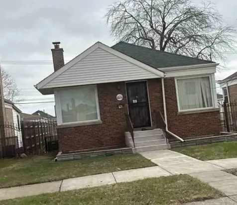 8935 South Cregier Avenue Chicago IL 60617