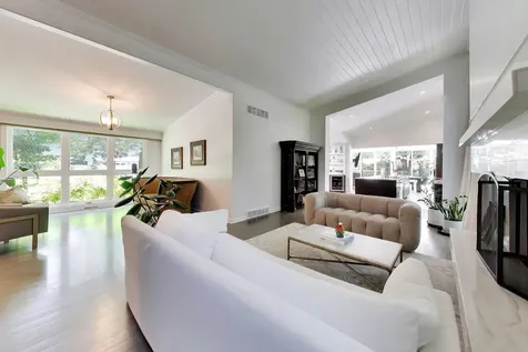 3320 Krenn Avenue Highland Park IL 60035