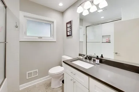 3320 Krenn Avenue Highland Park IL 60035