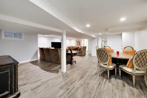 3320 Krenn Avenue Highland Park IL 60035