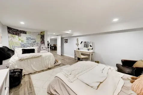 3320 Krenn Avenue Highland Park IL 60035