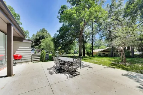 3320 Krenn Avenue Highland Park IL 60035
