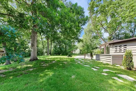 3320 Krenn Avenue Highland Park IL 60035