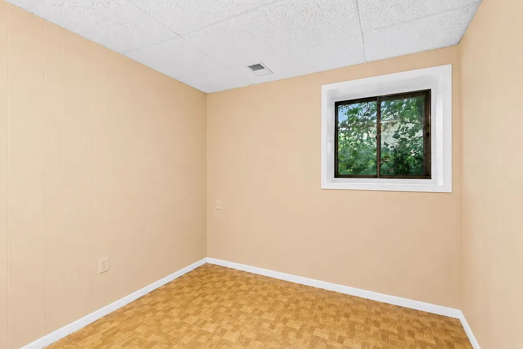 2825 Grissom Court Woodridge IL 60517