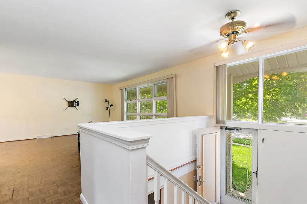 2825 Grissom Court Woodridge IL 60517
