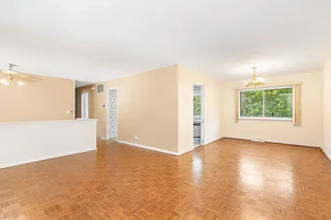 2825 Grissom Court Woodridge IL 60517