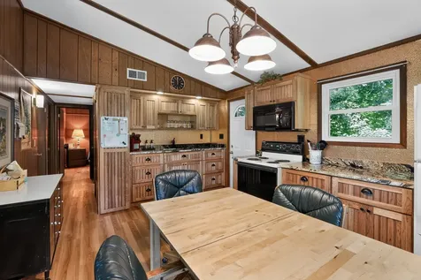 7A256 Tomahawk Lane Apple River IL 61001