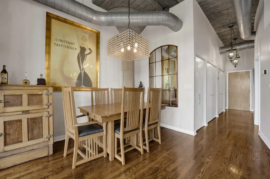 1033 West 14th Place Chicago IL 60608