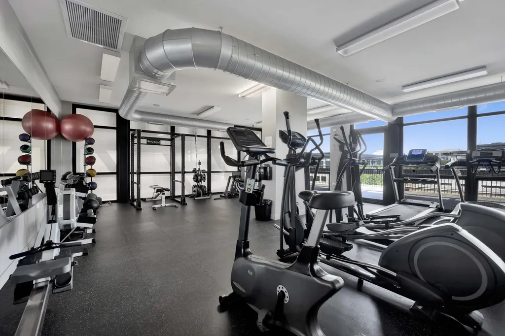 1033 West 14th Place Chicago IL 60608