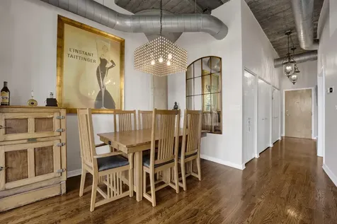 1033 West 14th Place Chicago IL 60608
