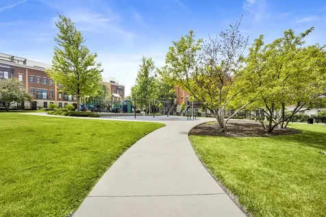 1033 West 14th Place Chicago IL 60608