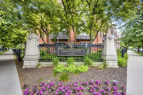 1033 West 14th Place Chicago IL 60608