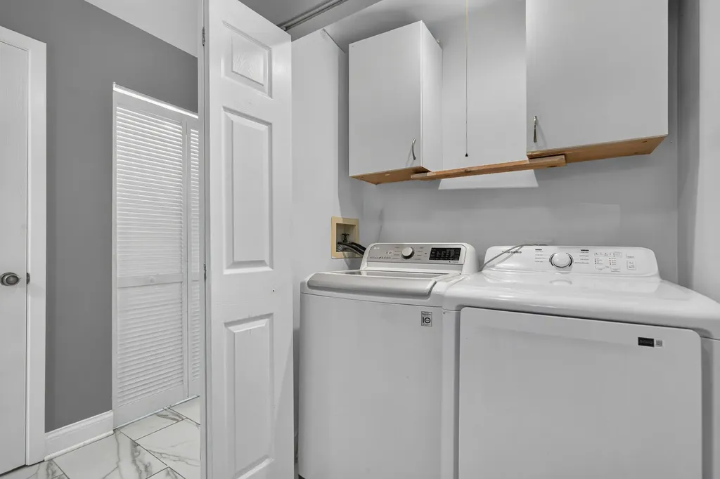 197 Rob Roy Court Schaumburg IL 60194