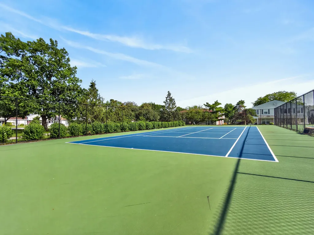197 Rob Roy Court Schaumburg IL 60194