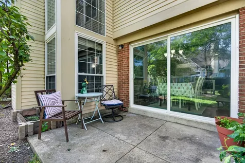 197 Rob Roy Court Schaumburg IL 60194