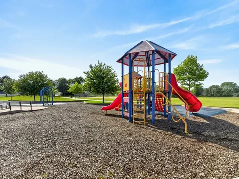 197 Rob Roy Court Schaumburg IL 60194