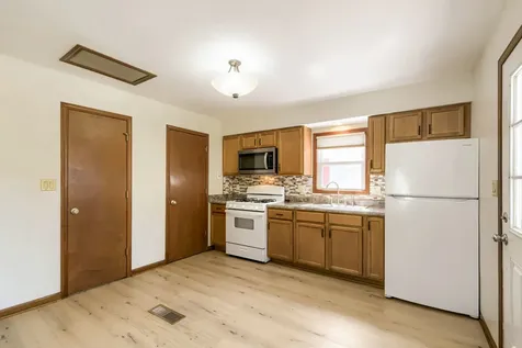 311 Notre Dame Avenue Joliet IL 60436