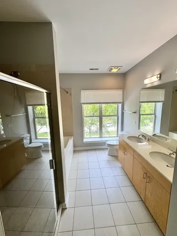1075 West Roosevelt Road Chicago IL 60608