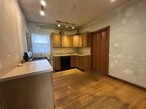 5921 West Berenice Avenue Chicago IL 60634