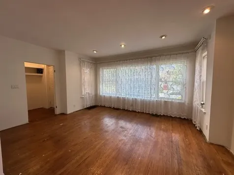 5921 West Berenice Avenue Chicago IL 60634