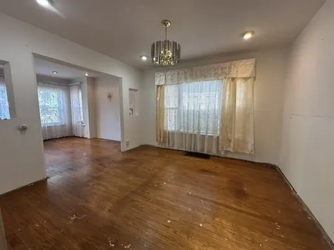 5921 West Berenice Avenue Chicago IL 60634