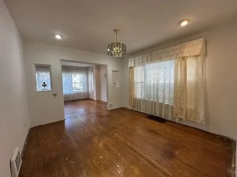 5921 West Berenice Avenue Chicago IL 60634