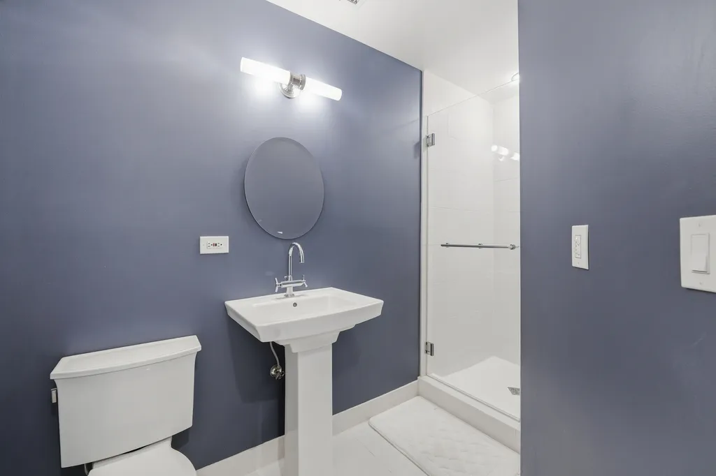 4820 North Paulina Street Chicago IL 60640