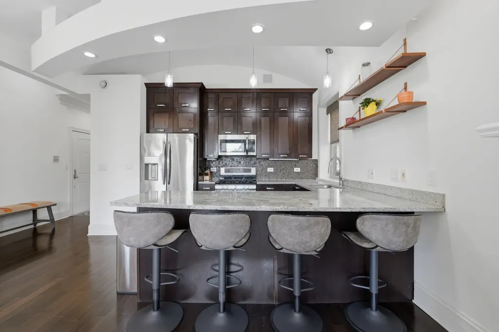4820 North Paulina Street Chicago IL 60640