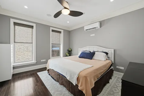 4820 North Paulina Street Chicago IL 60640