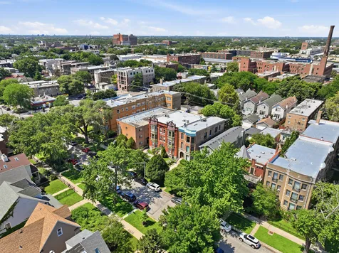 4820 North Paulina Street Chicago IL 60640