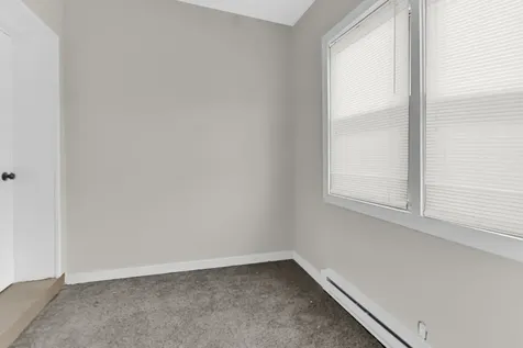 8042 South Champlain Avenue Chicago IL 60619
