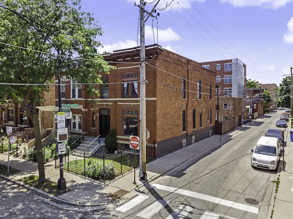 700 South Oakley Boulevard Chicago IL 60612