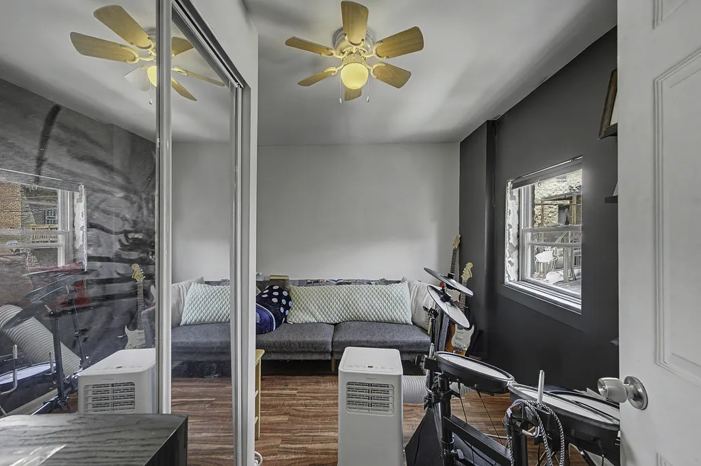 700 South Oakley Boulevard Chicago IL 60612