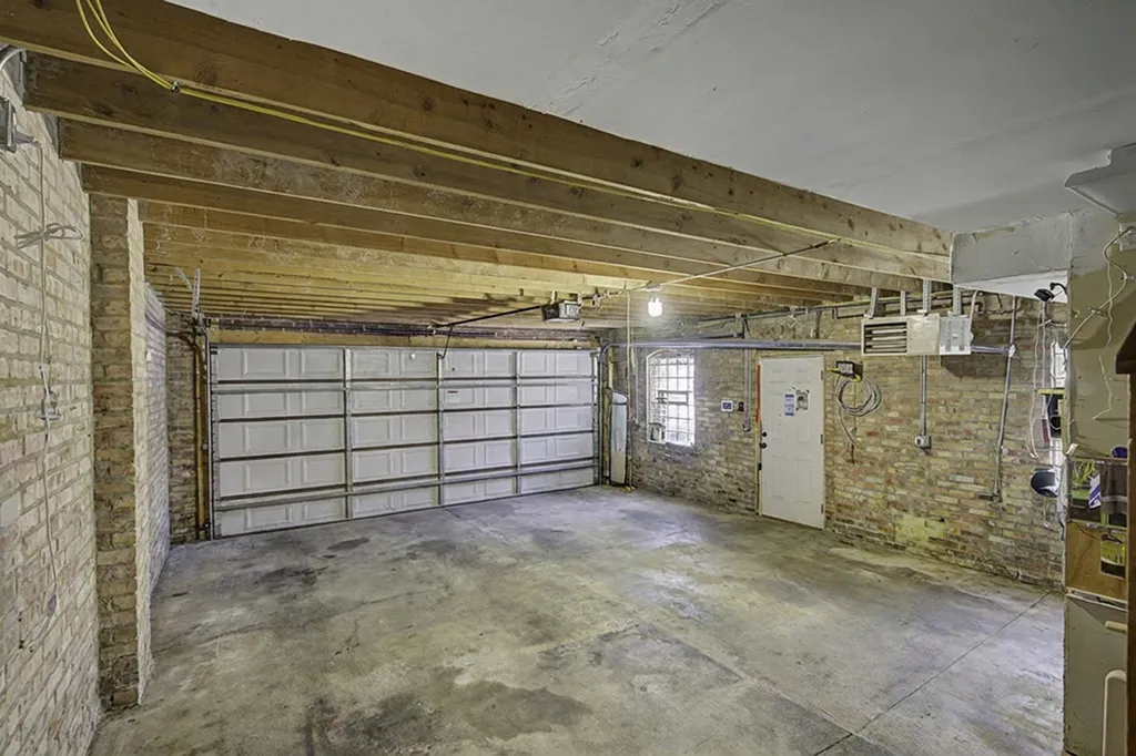 700 South Oakley Boulevard Chicago IL 60612