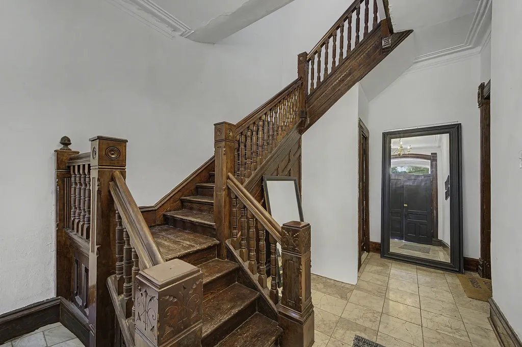 700 South Oakley Boulevard Chicago IL 60612