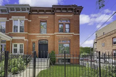700 South Oakley Boulevard Chicago IL 60612