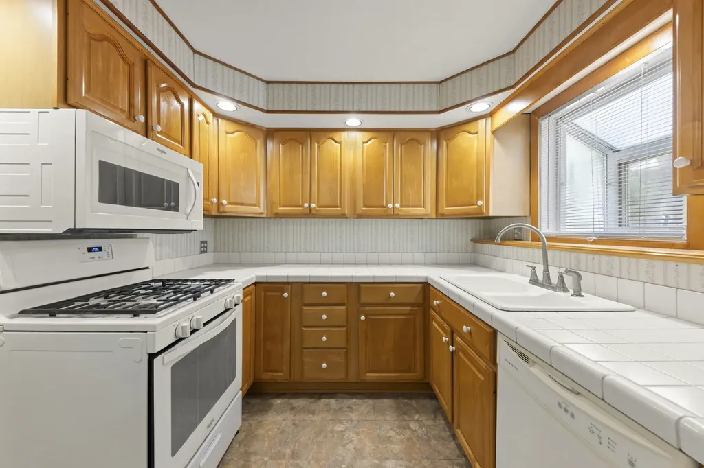 316 West 5th Avenue Naperville IL 60563