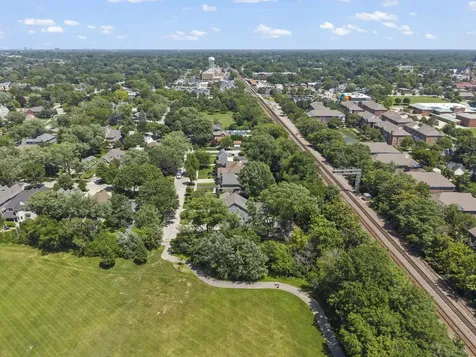 316 West 5th Avenue Naperville IL 60563