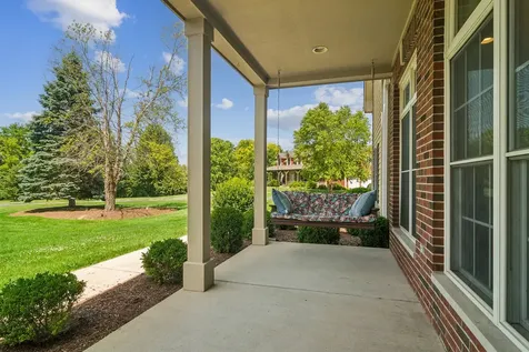 175 Clover Hill Lane North Barrington IL 60010