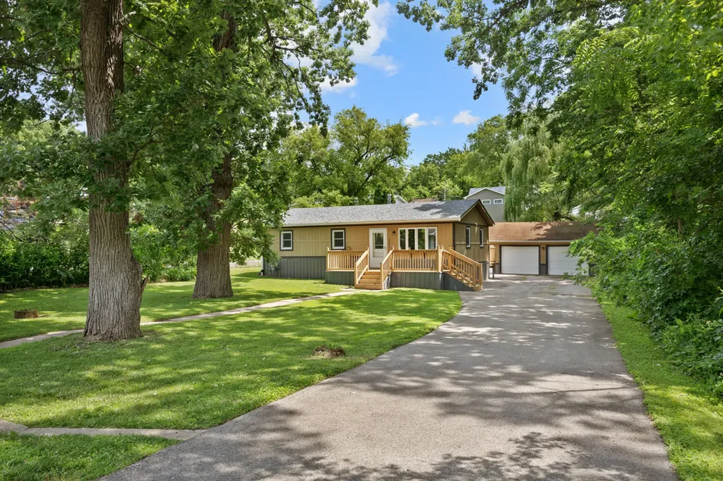 38207 North 3rd Avenue Spring Grove IL 60081