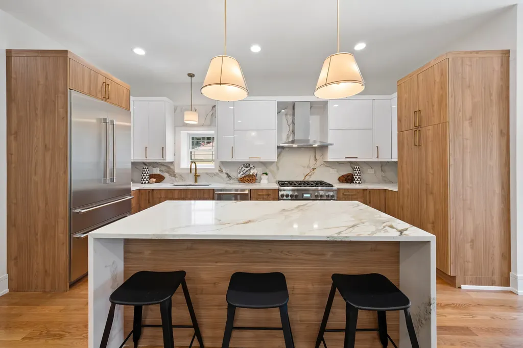 3414 North Hamilton Avenue Chicago IL 60618