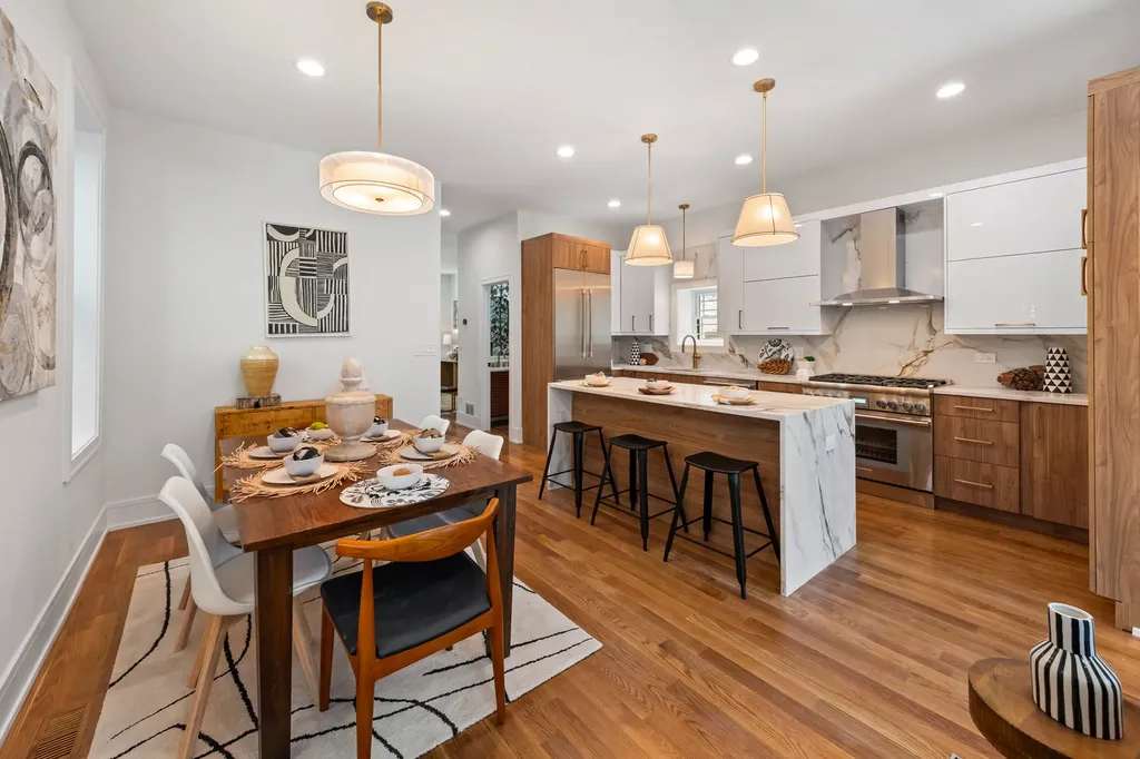 3414 North Hamilton Avenue Chicago IL 60618