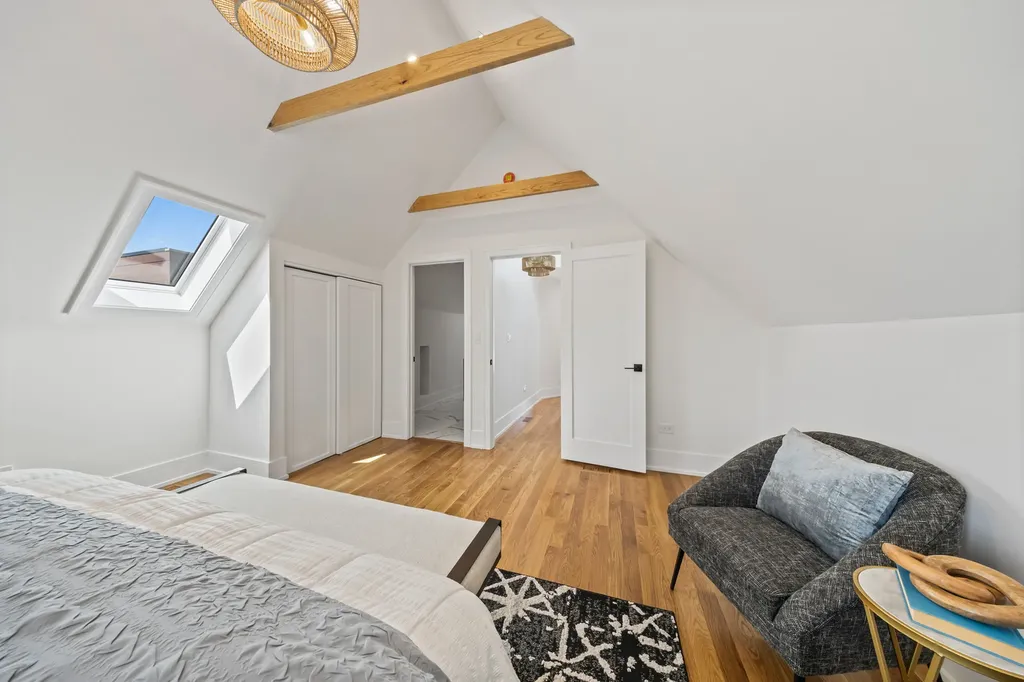 3414 North Hamilton Avenue Chicago IL 60618