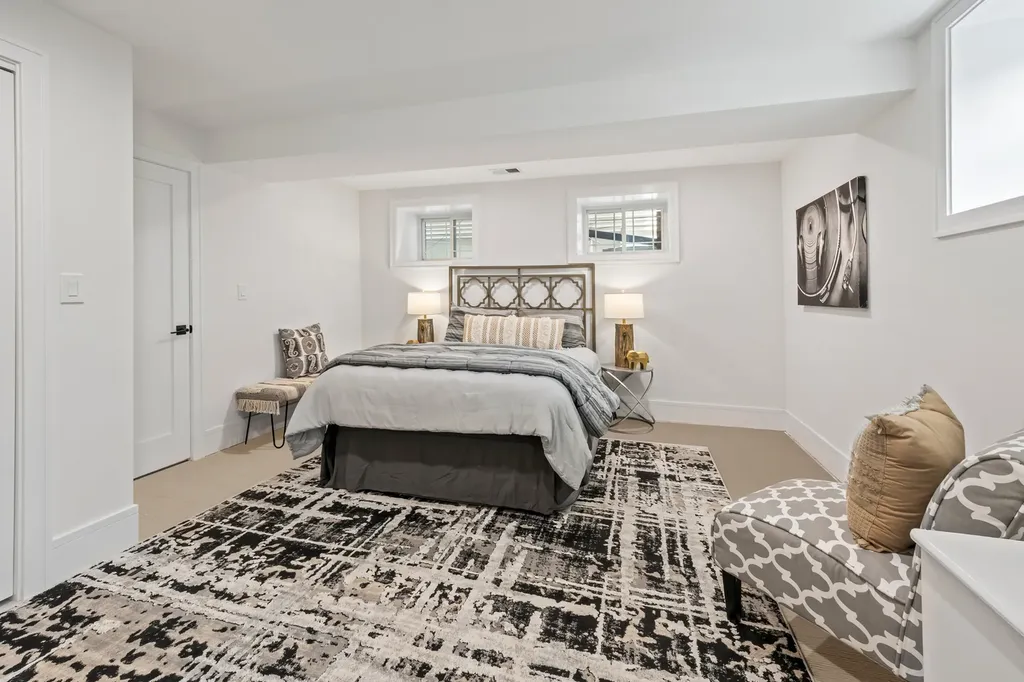 3414 North Hamilton Avenue Chicago IL 60618