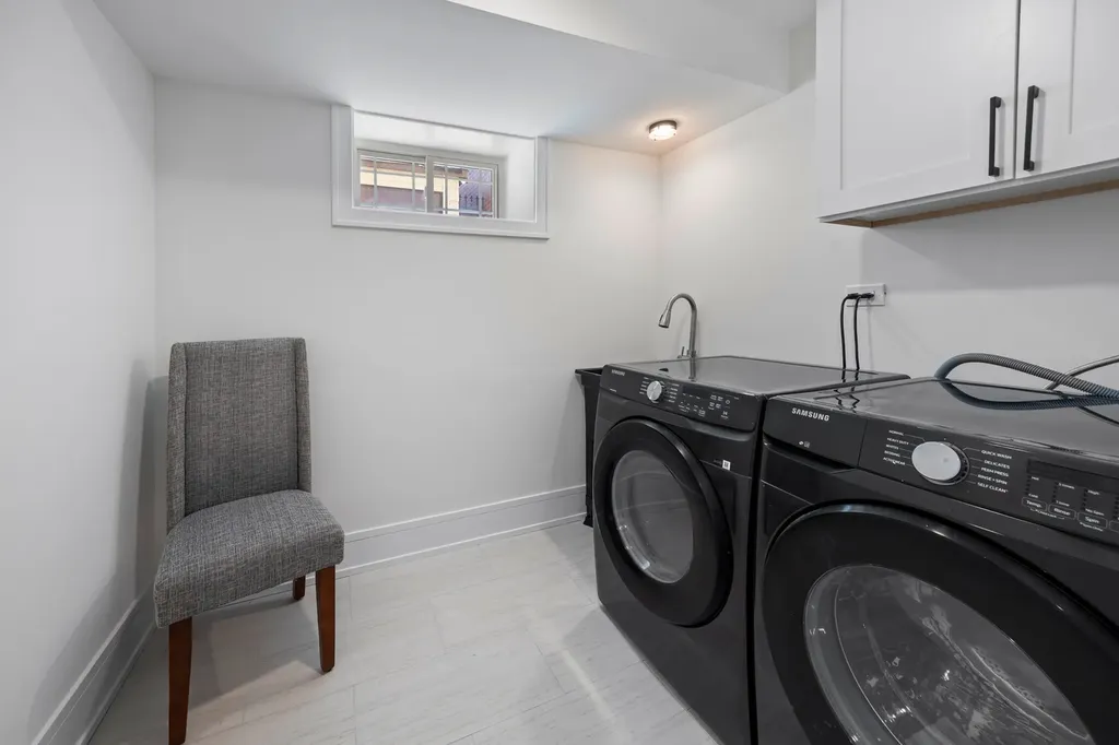 3414 North Hamilton Avenue Chicago IL 60618